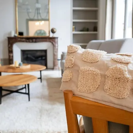 L'albizia / Halles De Tours