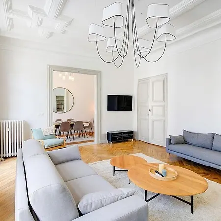 L'albizia / Halles De