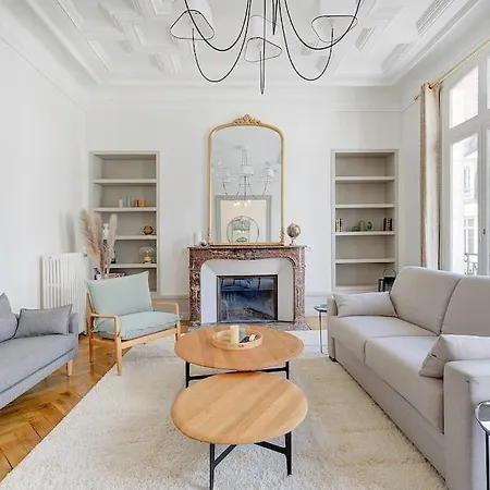 L'albizia / Halles De Daire Tours