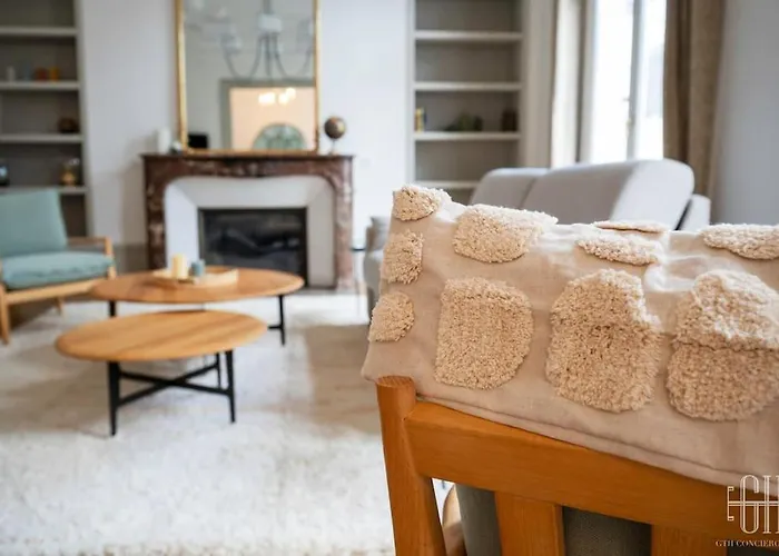 L'albizia / Halles De Tours