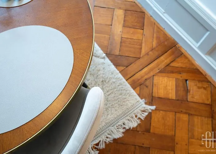 L'albizia / Halles De Daire Tours